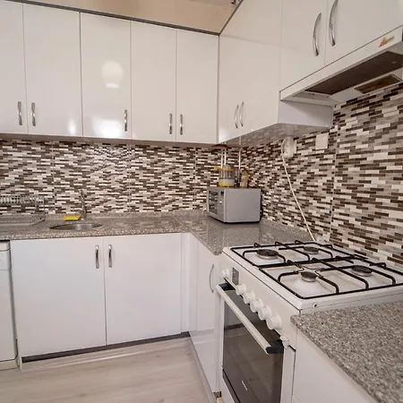 Cozy With Excellent Location In Lägenhet Fethiye